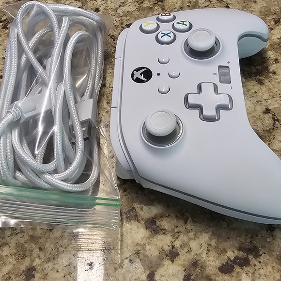 Xbox wired controller - Picture 6 of 6